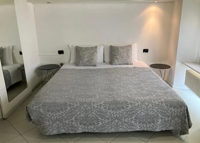 Cute And Cozy Centro Citta' Apartment